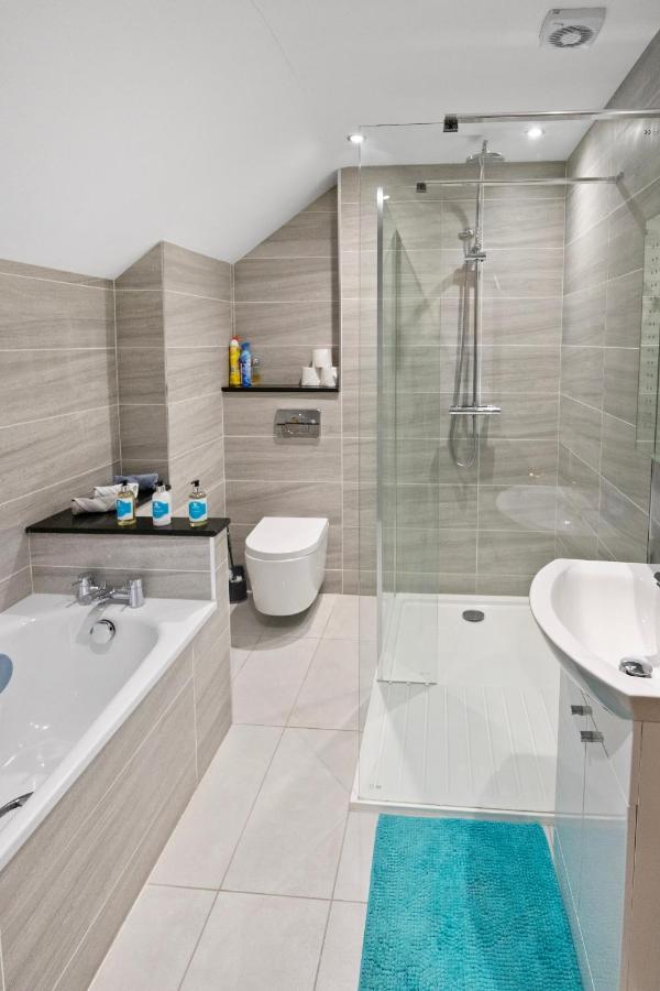 The Lodge - Studio Apartment'S Castel Buitenkant foto